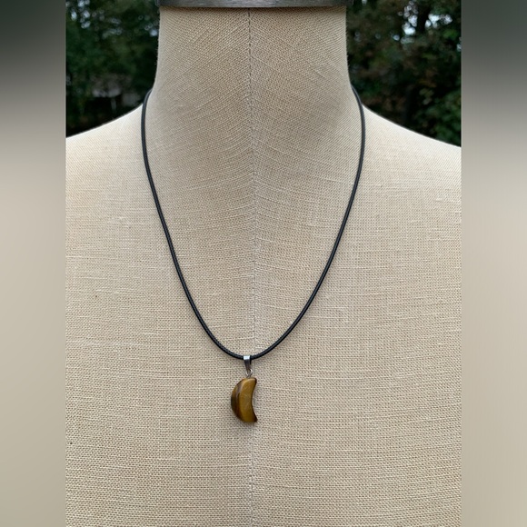 Handmade Genuine Tiger Eye Stone Mini Moon Amulet Necklace - Picture 4 of 12